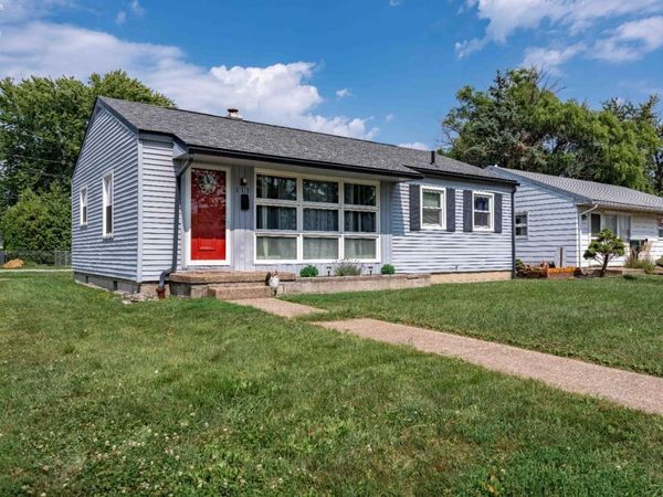 117 E 6th Street, Port Clinton, OH 43452