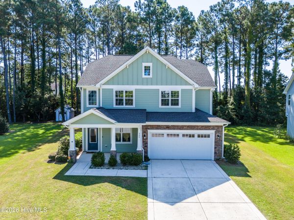 506 W Red Head Circle, Sneads Ferry, NC 28460