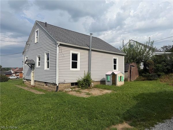 210 S 16th Street , Coshocton, OH 43812