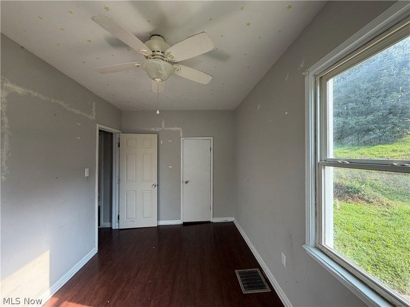 210 S 16th Street, Coshocton, OH 43812 Photo 11