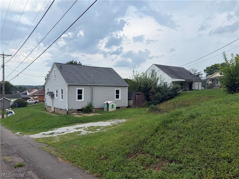 210 S 16th Street, Coshocton, OH 43812 Photo 2