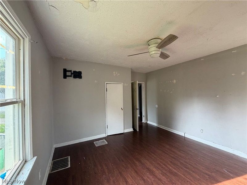 210 S 16th Street, Coshocton, OH 43812 Photo 8
