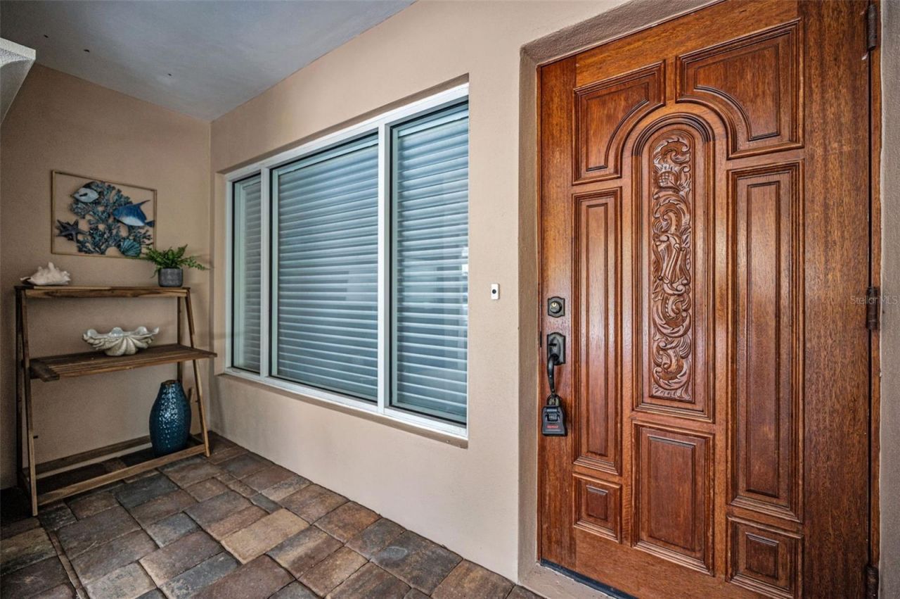52 N Pine Circle, Belleair, FL 33756 Photo