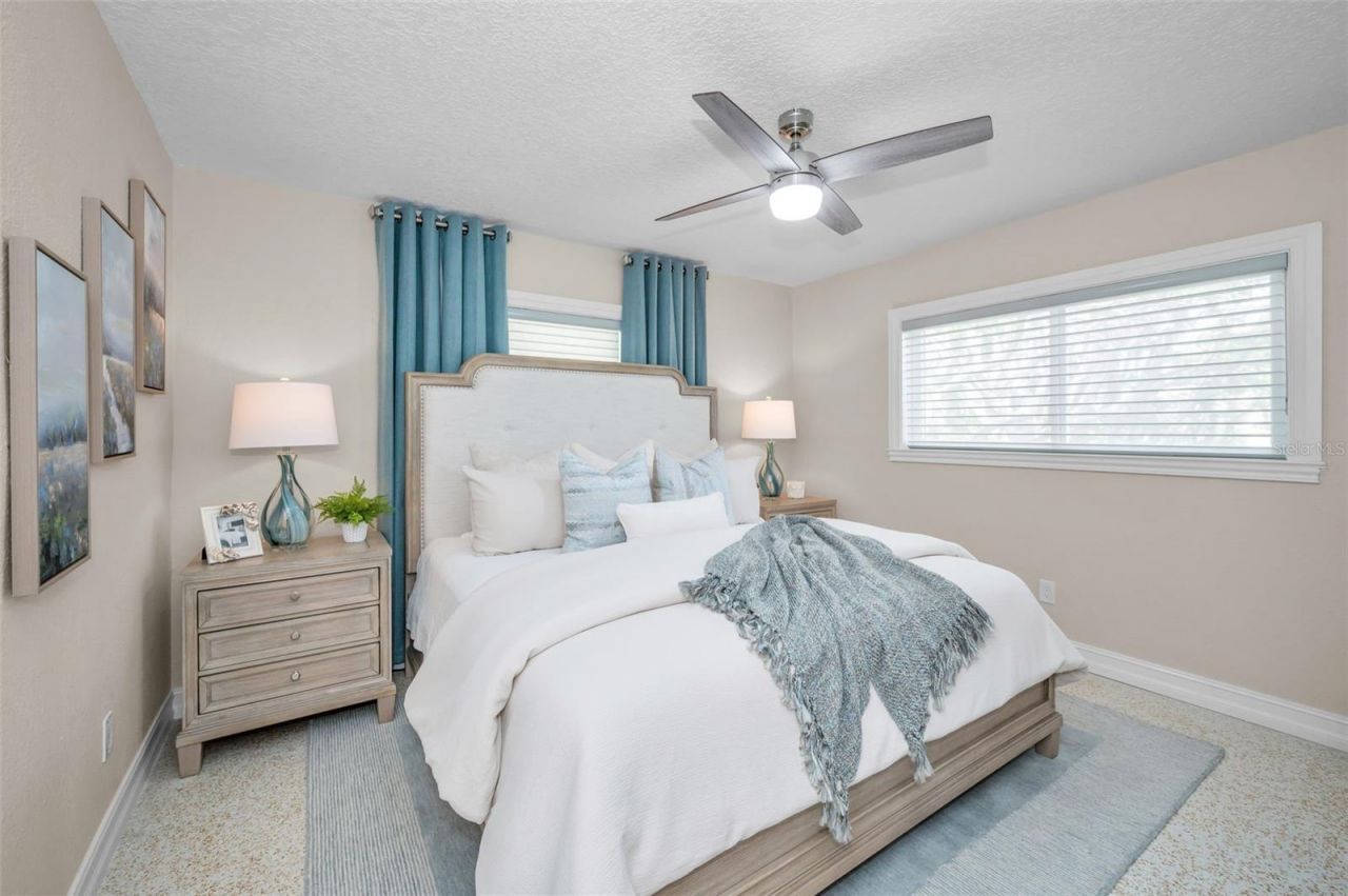 52 N Pine Circle, Belleair, FL 33756 Photo