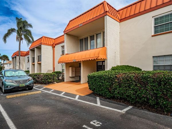 10365 PARADISE BOULEVARD , Unit 16, TREASURE ISLAND, FL 33706