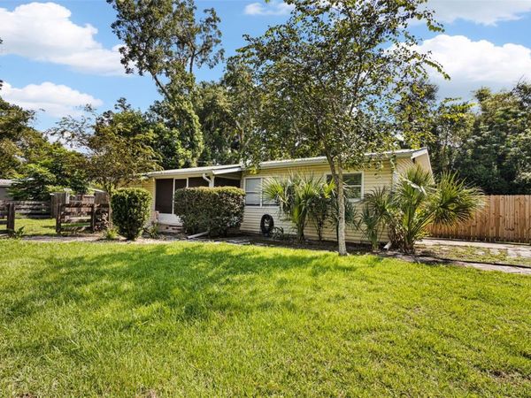 418 NE 3RD STREET , TRENTON, FL 32693