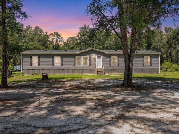 140 SW SPAULDING COURT , FORT WHITE, FL 32038