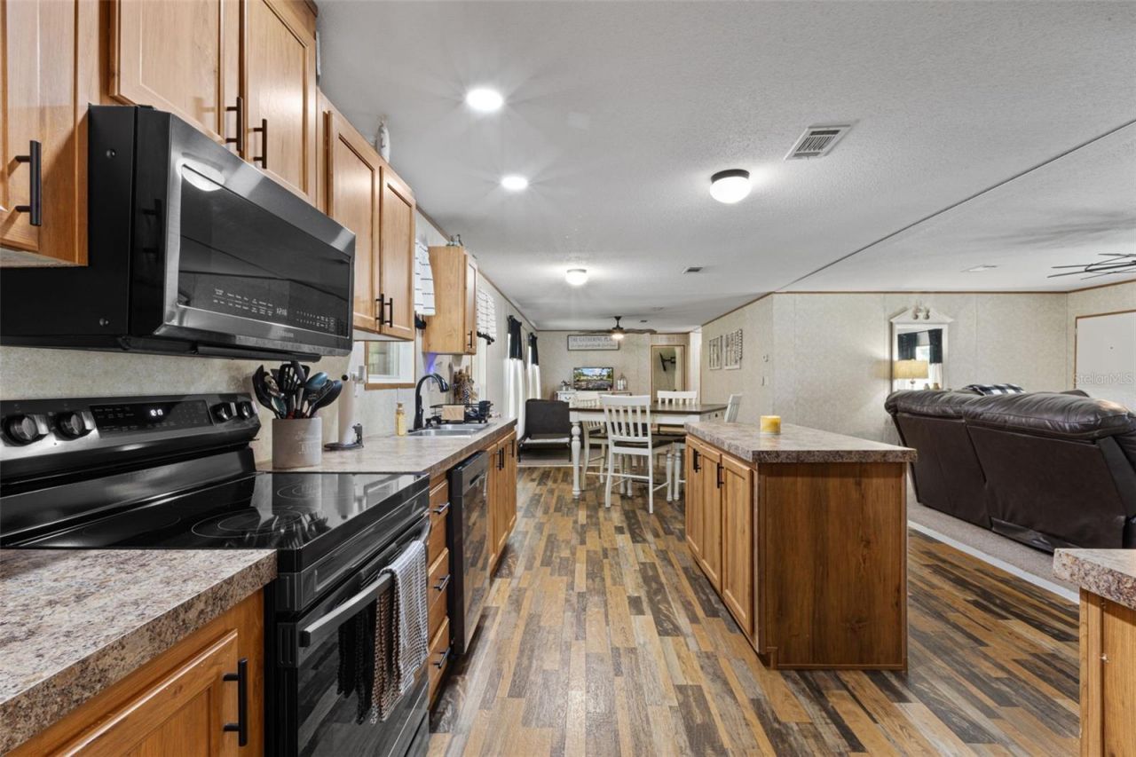 140 SW Spaulding Court , Fort White, FL 32038 Photo