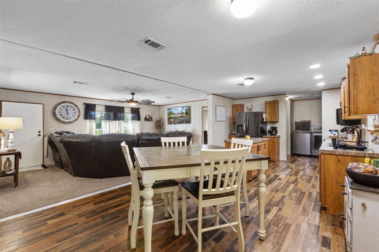 140 SW Spaulding Court , Fort White, FL 32038 Photo