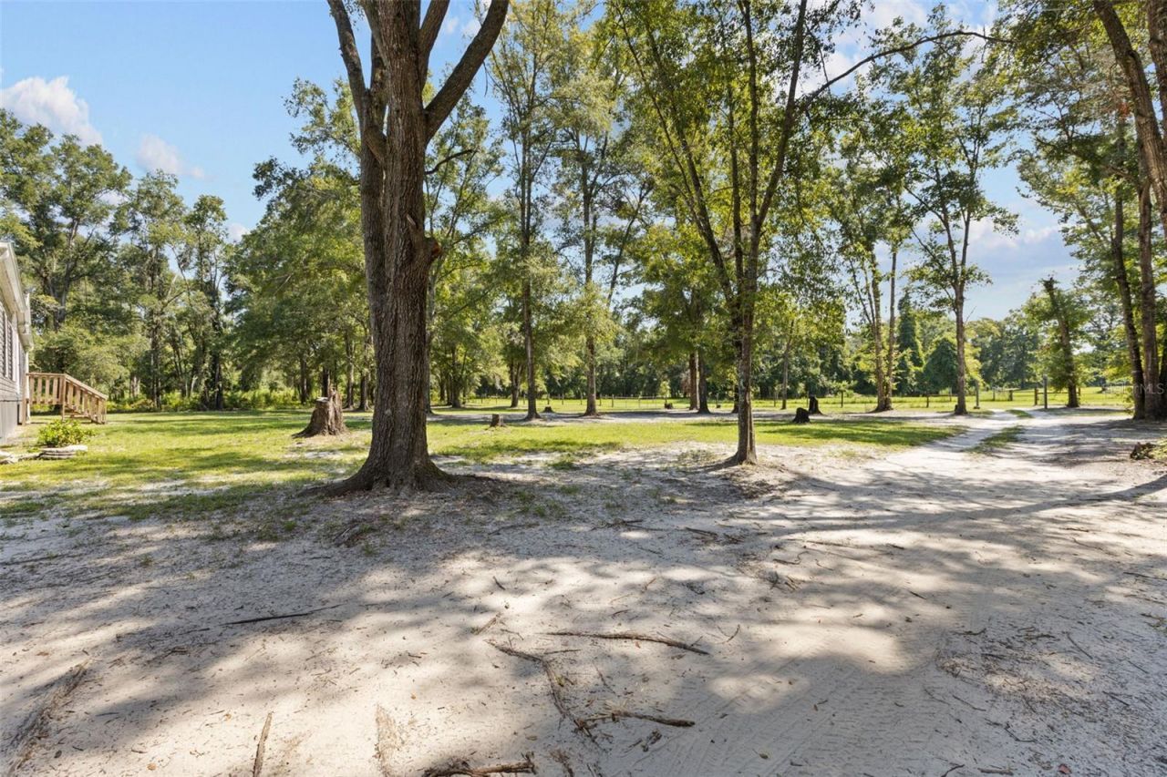 140 SW Spaulding Court , Fort White, FL 32038 Photo