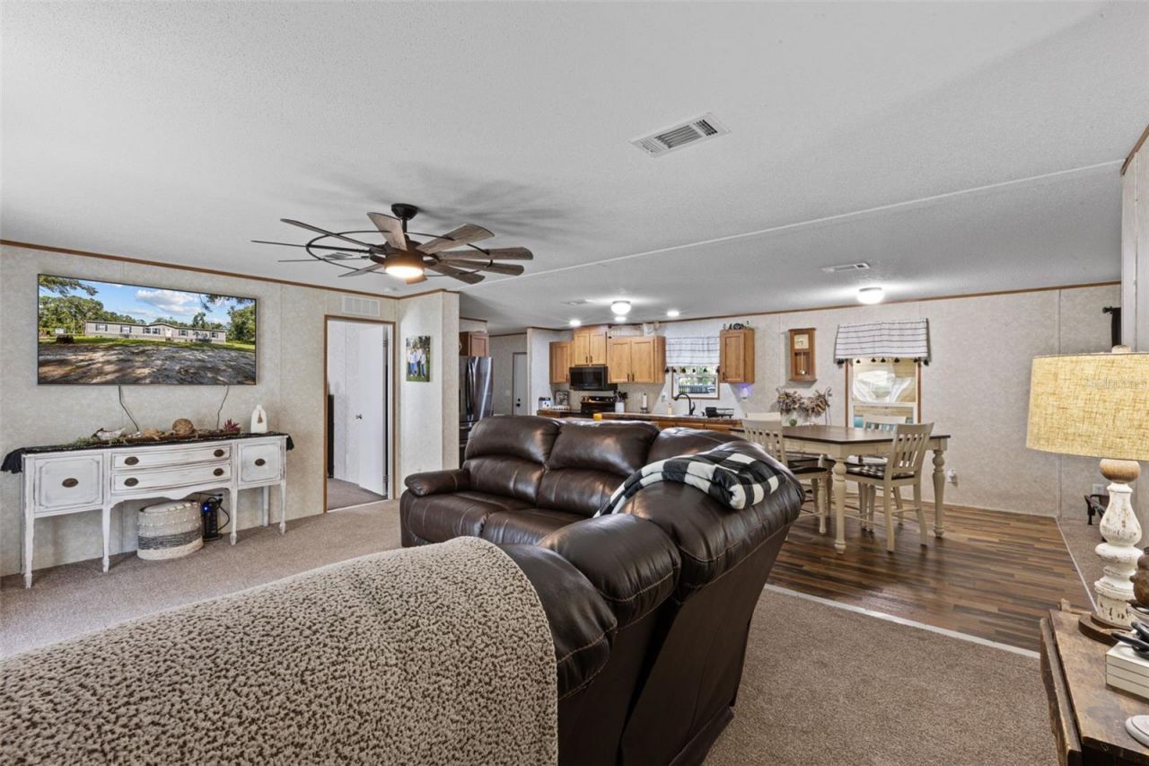 140 SW Spaulding Court , Fort White, FL 32038 Photo