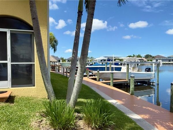 182 Shadroe Cove CIR, Unit 802, CAPE CORAL, FL 33991