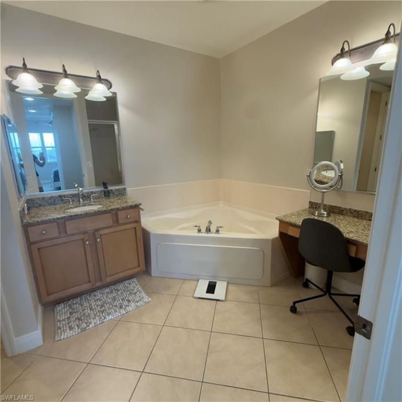 182 Shadroe Cove Cir, Unit 802, Cape Coral, FL 33991 Photo