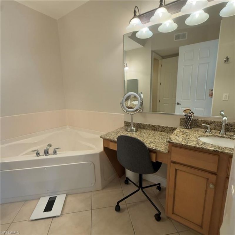 182 Shadroe Cove Cir, Unit 802, Cape Coral, FL 33991 Photo