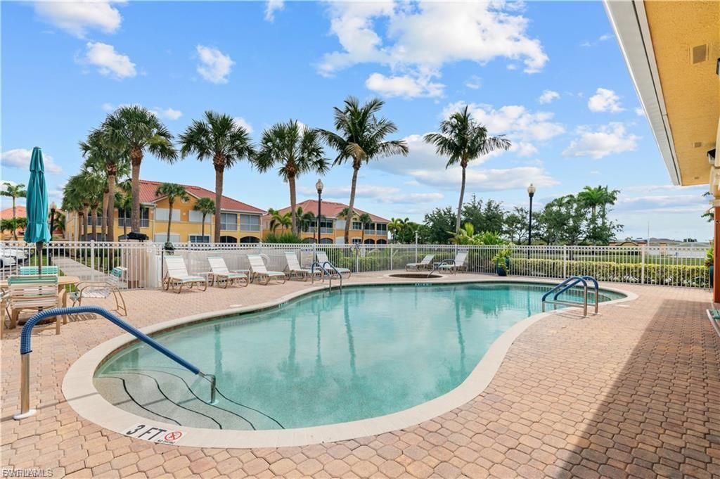 182 Shadroe Cove Cir, Unit 802, Cape Coral, FL 33991 Photo