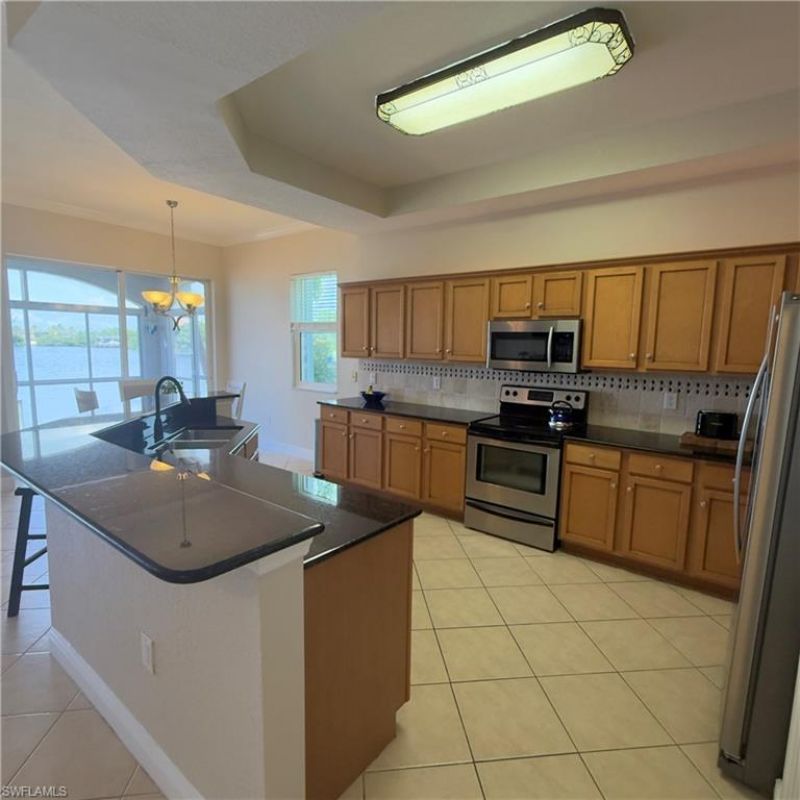 182 Shadroe Cove Cir, Unit 802, Cape Coral, FL 33991 Photo