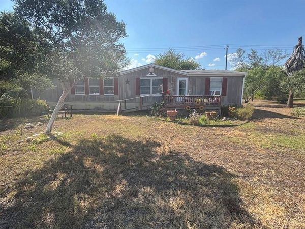 4203 county road 382, No City, TX 78253