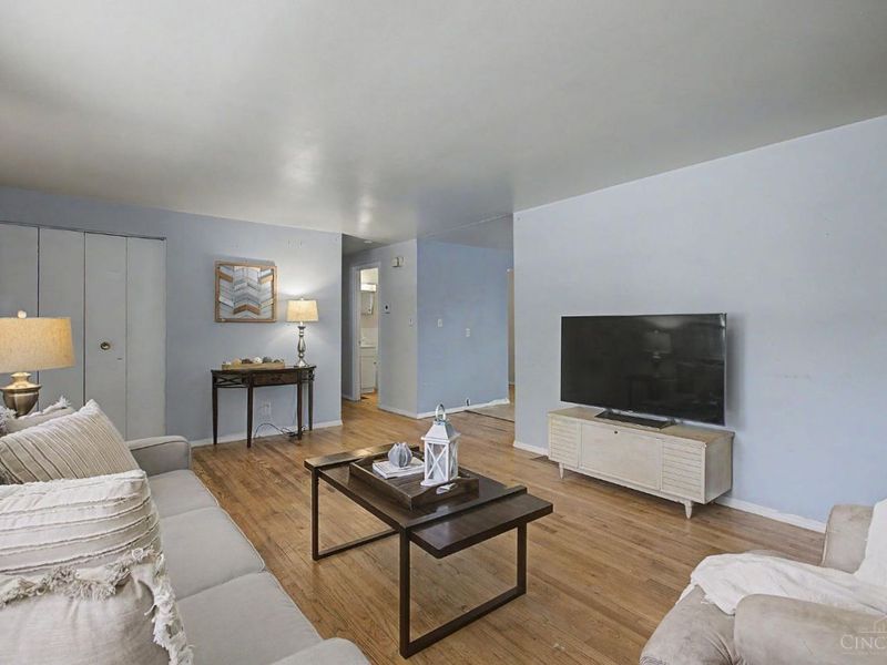 6131 Vereker Drive, Oxford, OH 45056 Photo 5