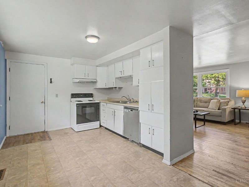 6131 Vereker Drive, Oxford, OH 45056 Photo 6