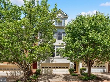 7489 CARRIAGE HILLS DRIVE , MCLEAN, VA 22102
