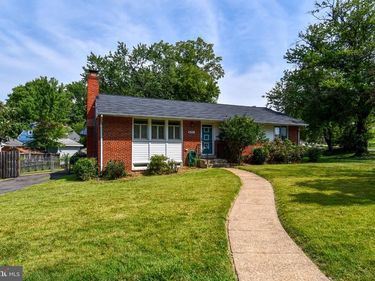 4701 TANEY AVENUE , ALEXANDRIA, VA 22304