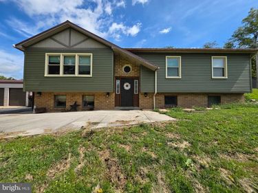 9760 HUNTER LANE, PETERSBURG, PA 16669