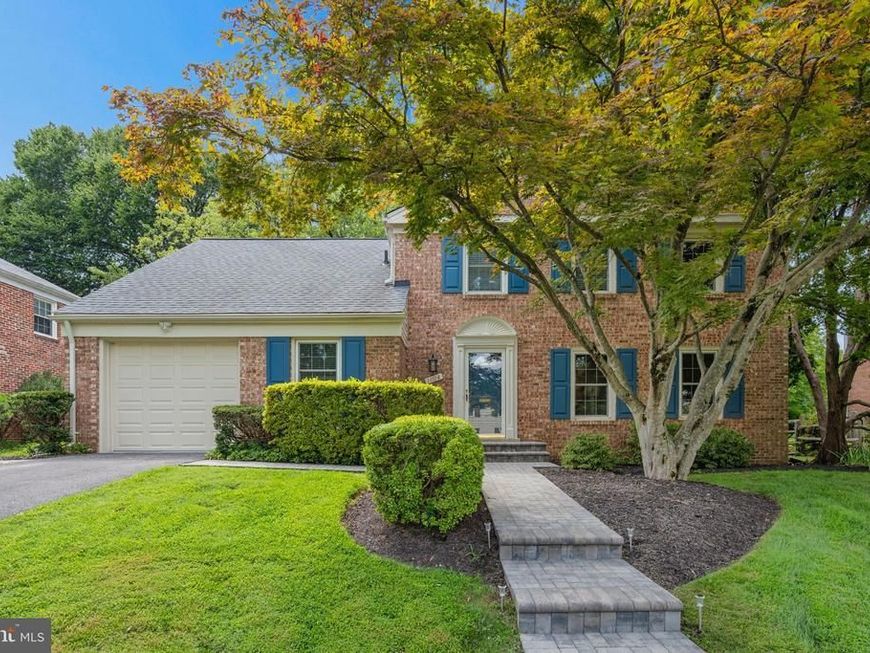 1104 Fallsmead Way, Potomac, MD 20854 Main Photo
