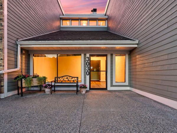 3030 Saint Albans Mill Road, Unit 215, Minnetonka, MN 55305