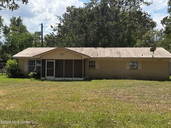 301 Sloan Drive, Richland, MS 39218