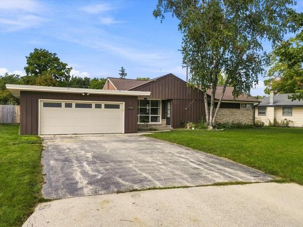 8509 N 52nd STREET, Brown Deer, WI 53223