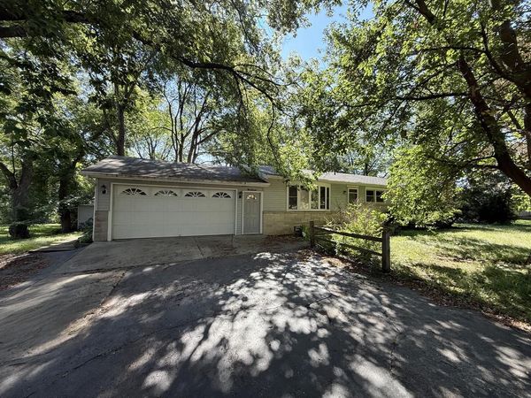 370 S Allen ROAD, Waukesha, WI 53186