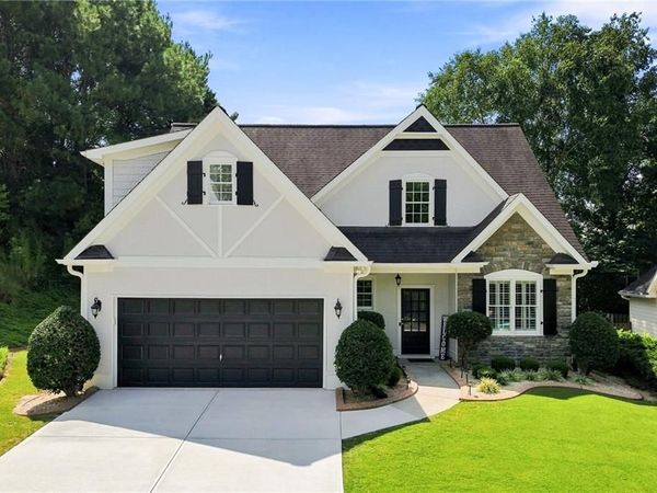 408 Eaglewood Way , Canton, GA 30115