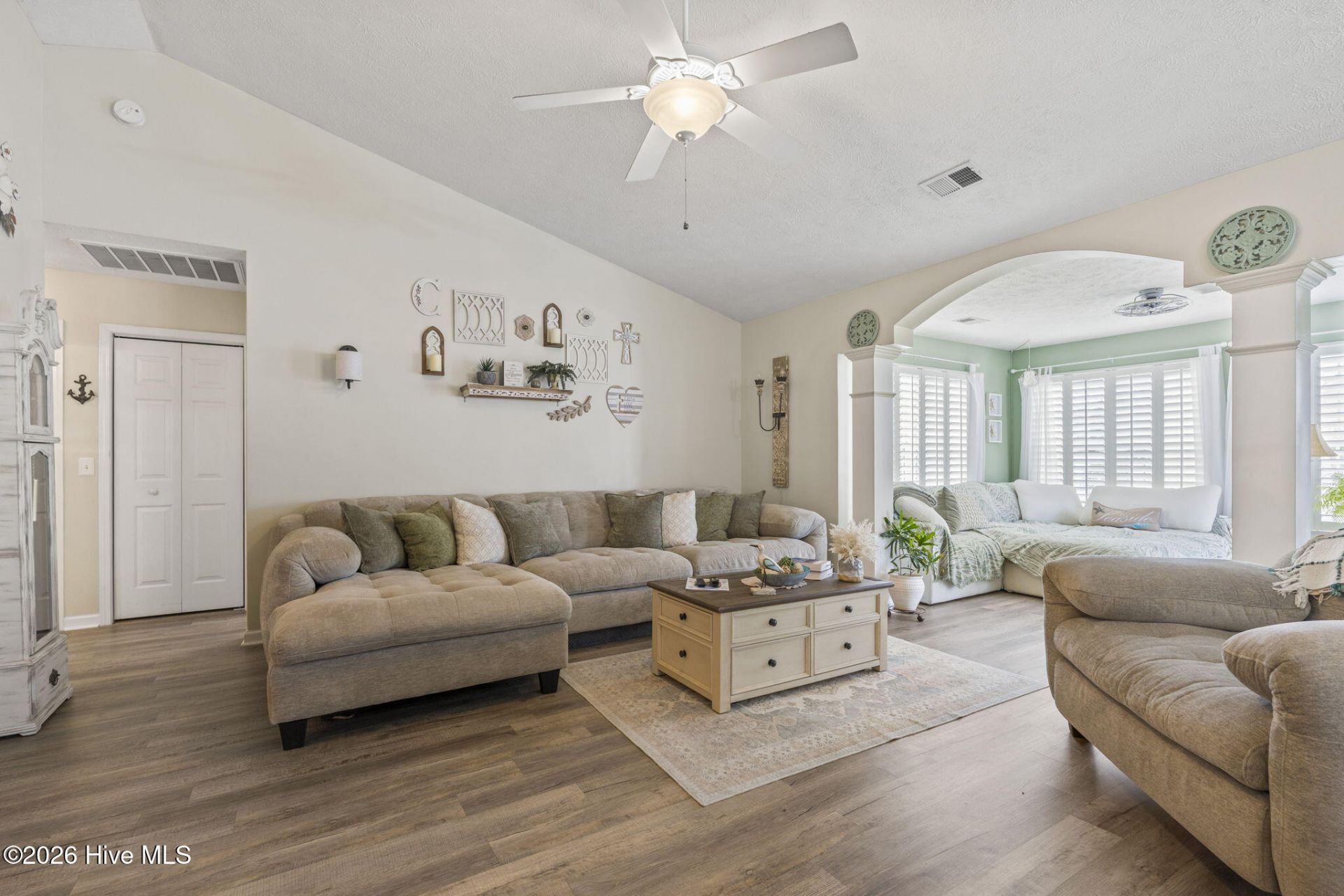 1017 Jocassee Drive Photo 4