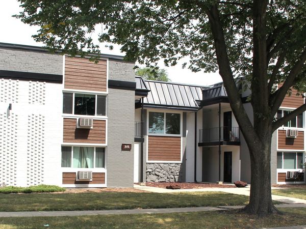 315 W Kimbell Avenue , Unit 13, Elmhurst, IL 60126