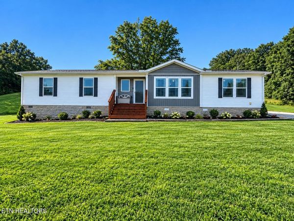 702 N Kingston Ave, Rockwood, TN 37854