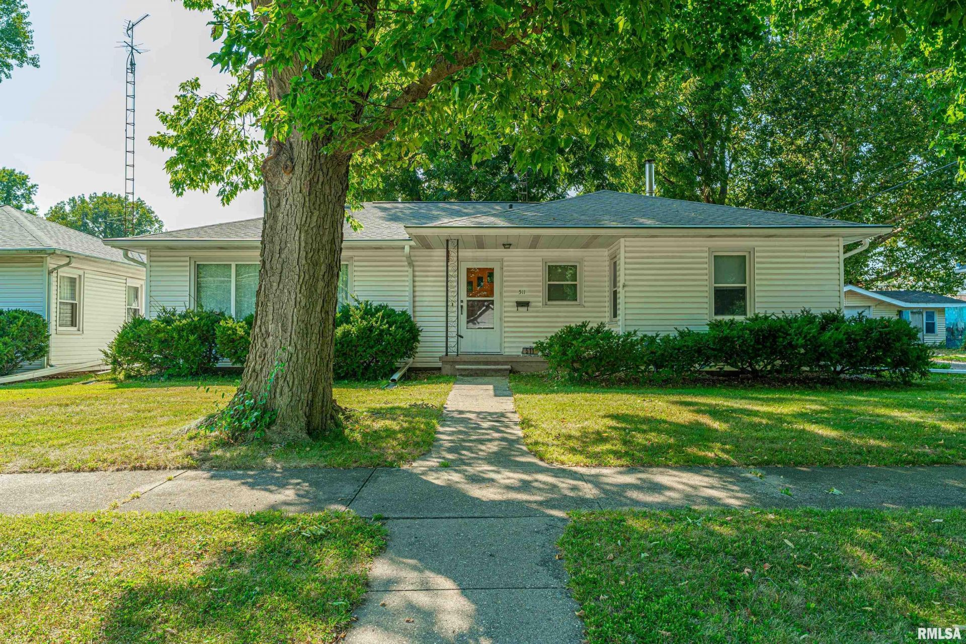 511 S State Street, Lincoln, IL 62656 Main Photo