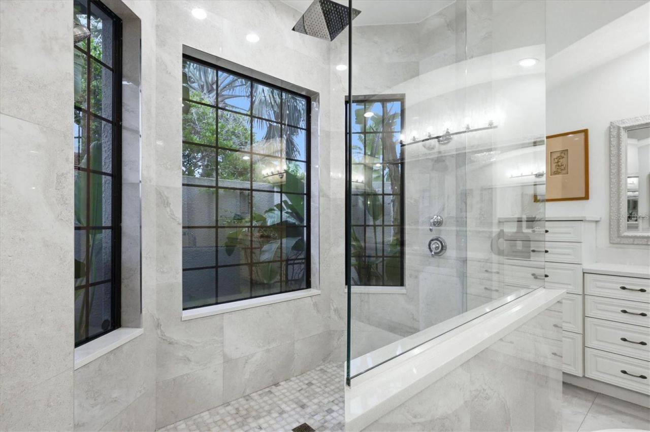6809 Belmont Court, Bradenton, FL 34202 Photo