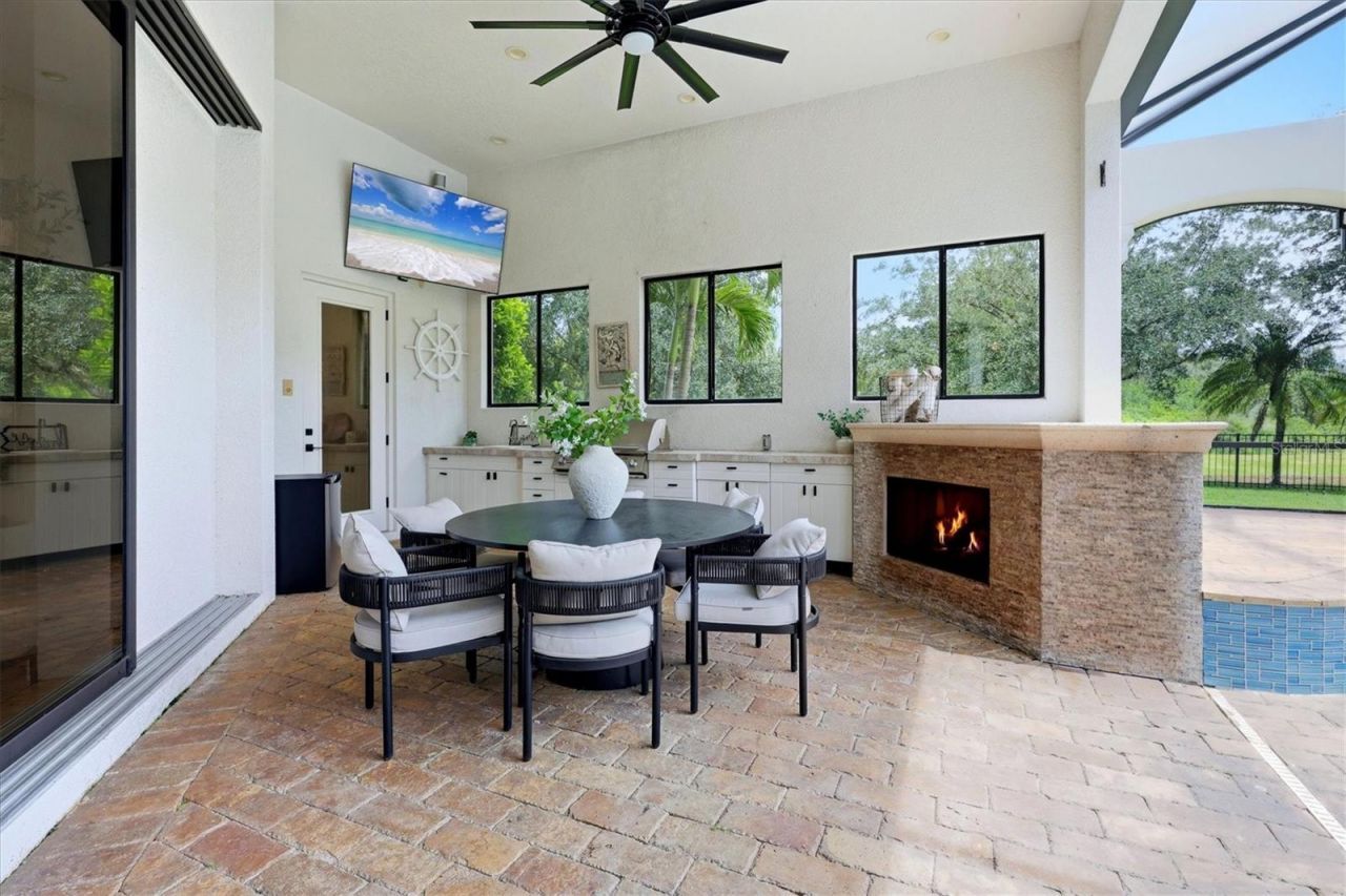 6809 Belmont Court, Bradenton, FL 34202 Photo