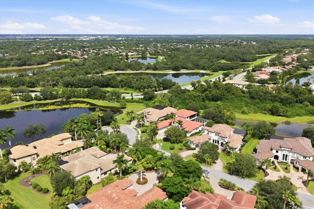 6809 Belmont Court, Bradenton, FL 34202 Photo
