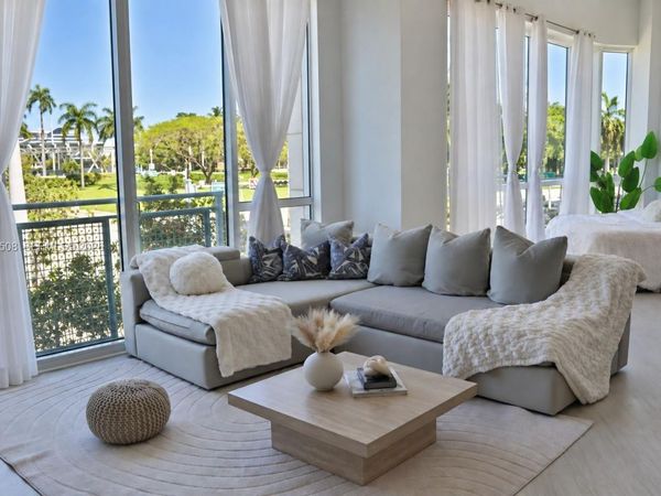 253 NE 2nd St , Unit 229, Miami, FL 33132