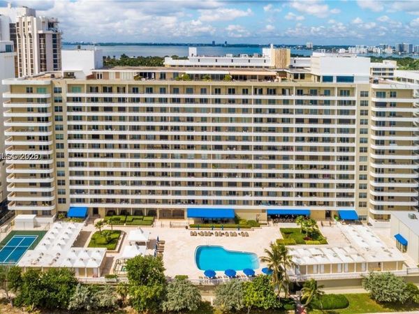 5555 Collins Ave , Unit 4P, Miami Beach, FL 33140