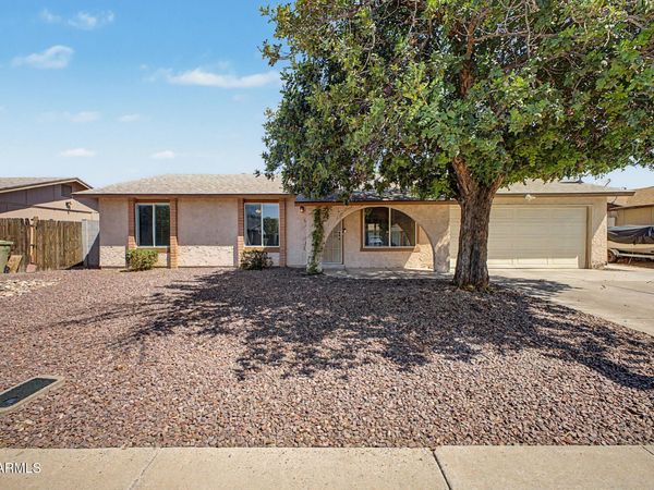 5210 W LUPINE Avenue, Glendale, AZ 85304