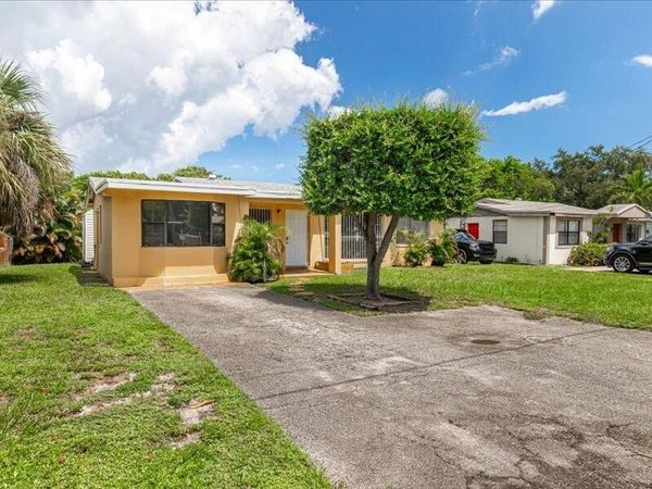 91 NE 6TH Court, Deerfield Beach, FL 33441