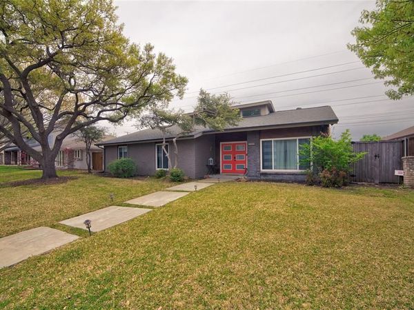6822 Saint Anne Street , Dallas, TX 75248
