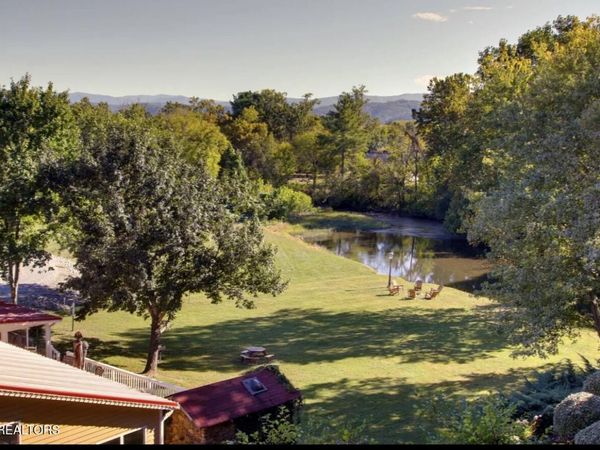 527 River Place Way, Sevierville, TN 37862