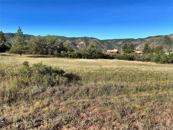 6235 Perry Park Boulevard , Larkspur, CO 80118