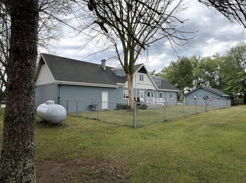 Main Photo