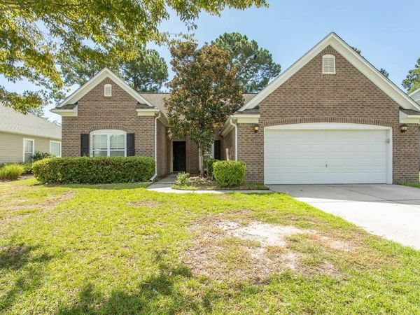 384 Esher Ct., Myrtle Beach, SC 29588