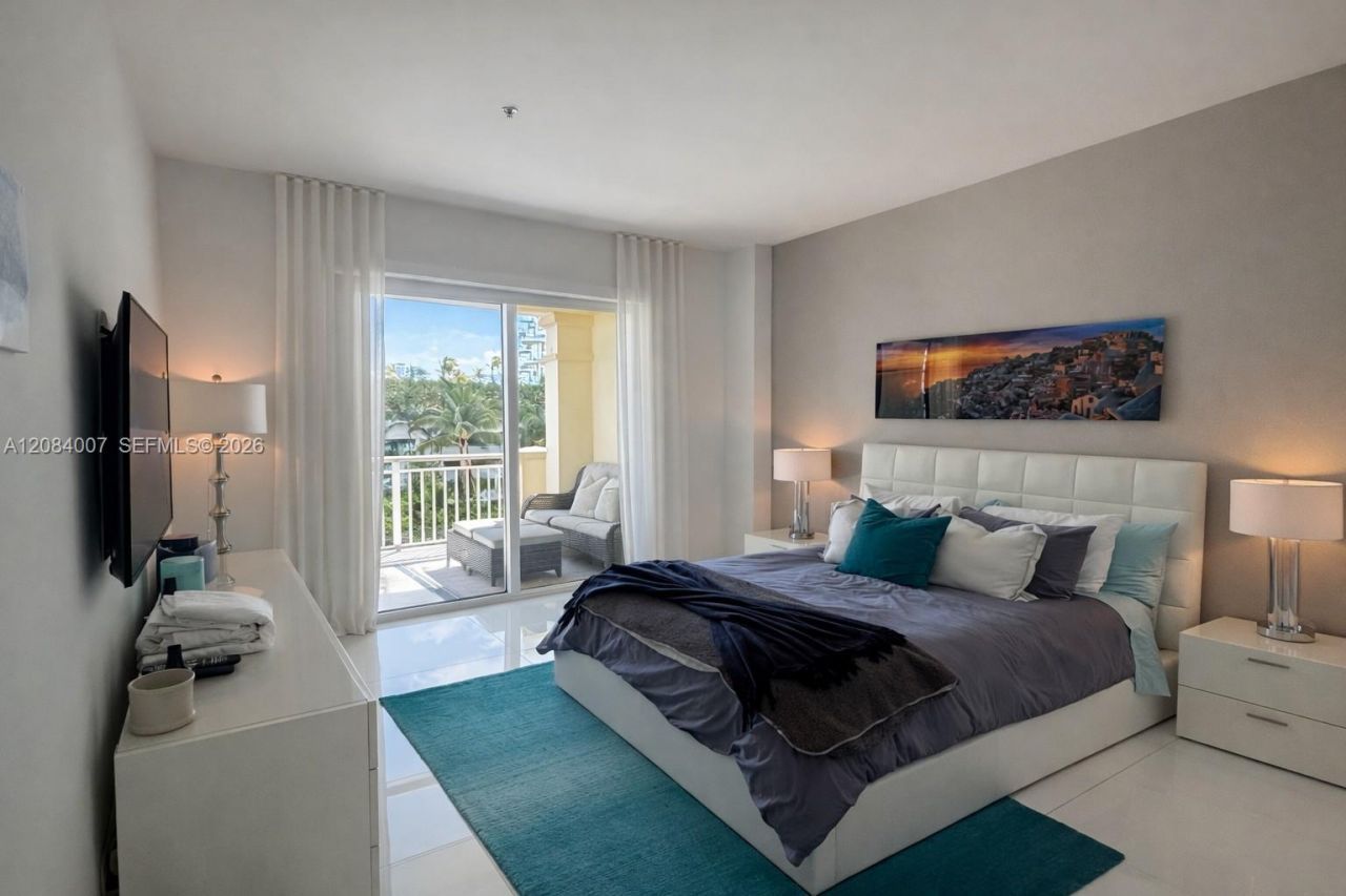 250 NE Sunny Isles Blvd , Unit TH-407, Sunny Isles Beach, FL 33160 Photo