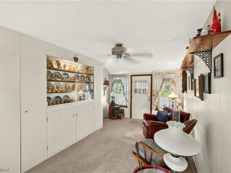 140 Shadyside Court, Alliance, OH 44601 Photo 12